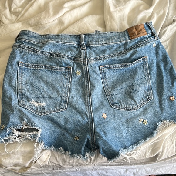 American Eagle Flower Jean Shorts - Picture 2 of 2